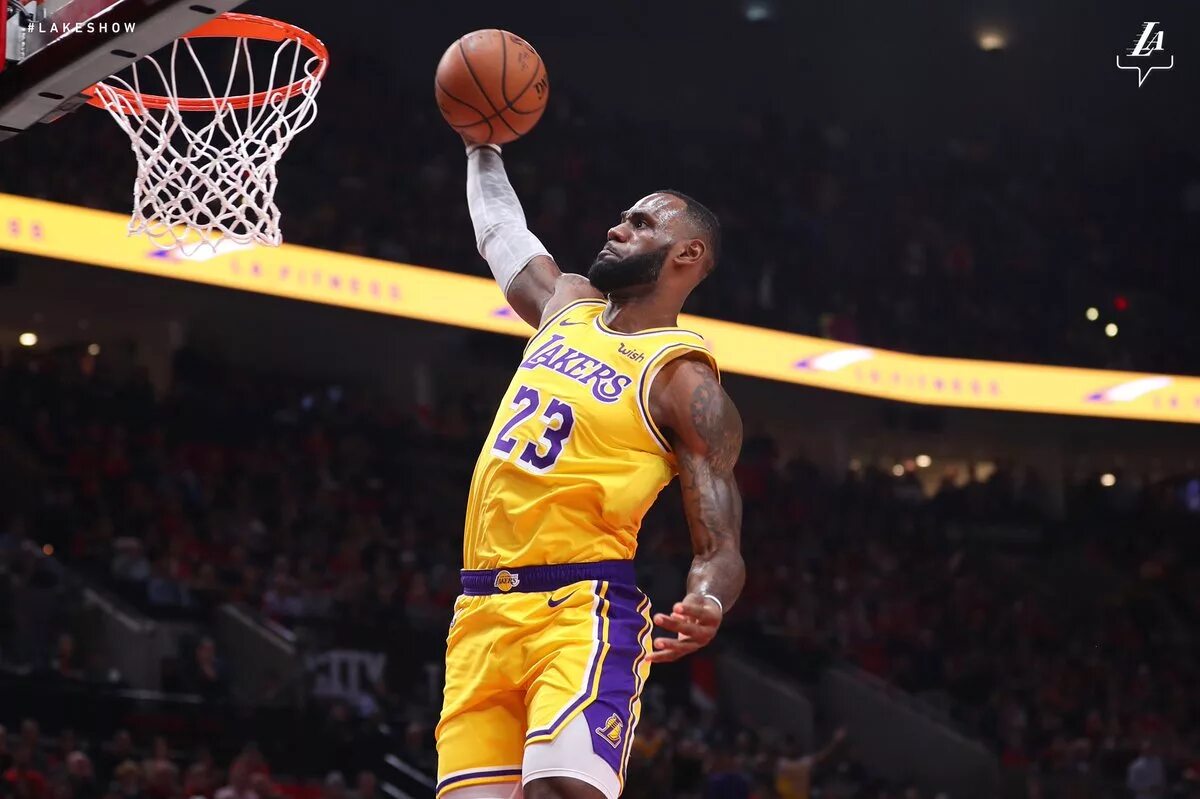 Dick story. LEBRON James Lakers. LEBRON James la Lakers.