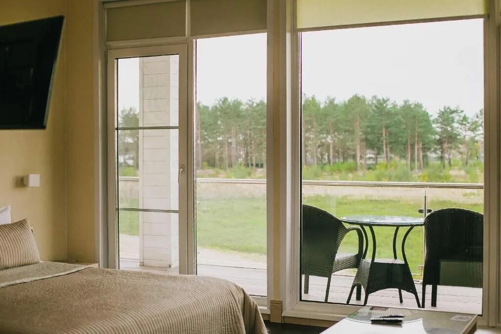 Green gold park. Green gold park hotel тверская область. грин голд парк апартаменты. грин голд парк селигер апартаменты. green gold park зимой.