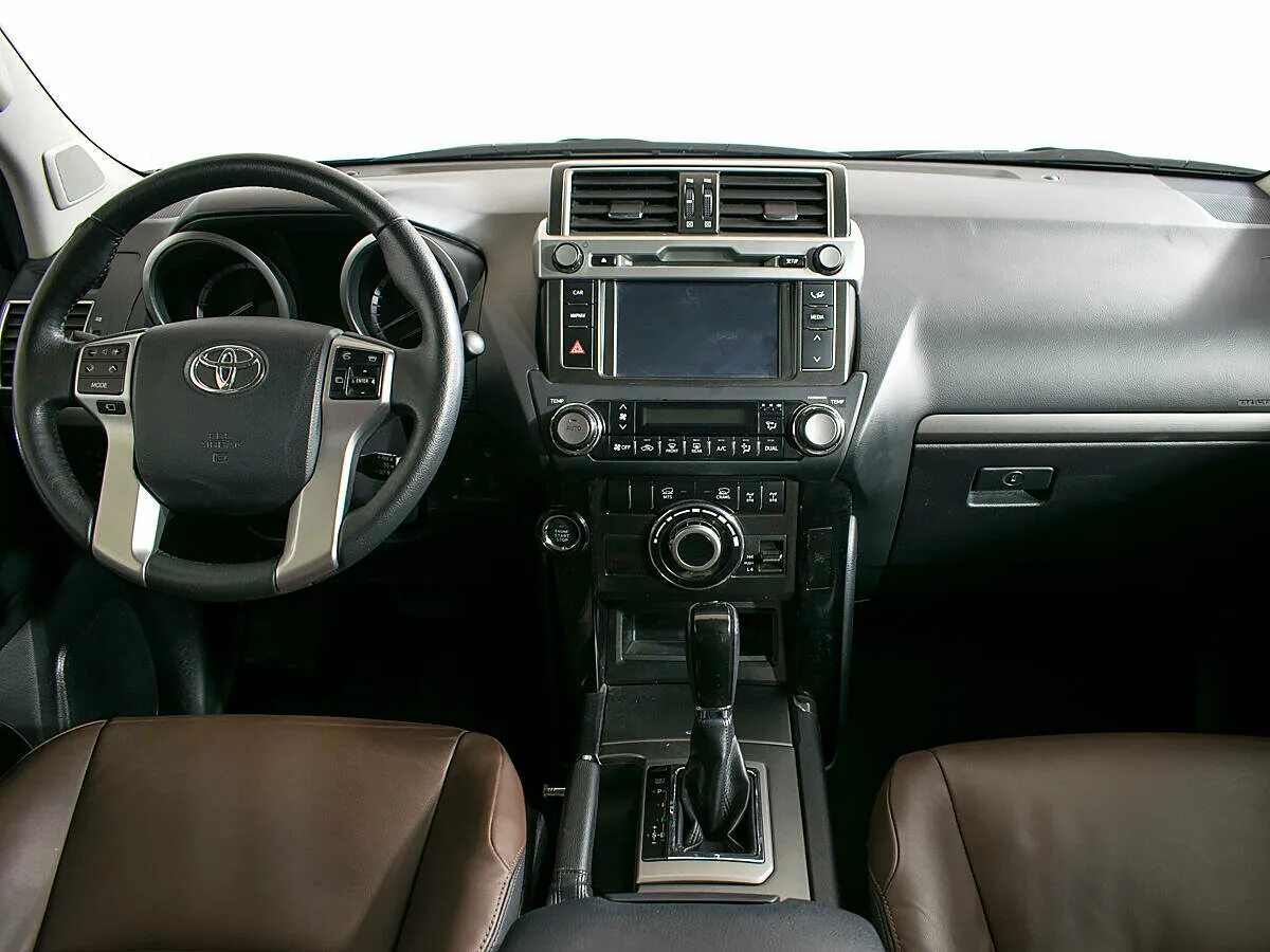 Toyota land cruiser prado 2017 салон. Toyota land cruiser prado 150 2010 салон. тойота ленд крузер прадо салон. Land cruiser prado 2010. черный салон прадо 150.
