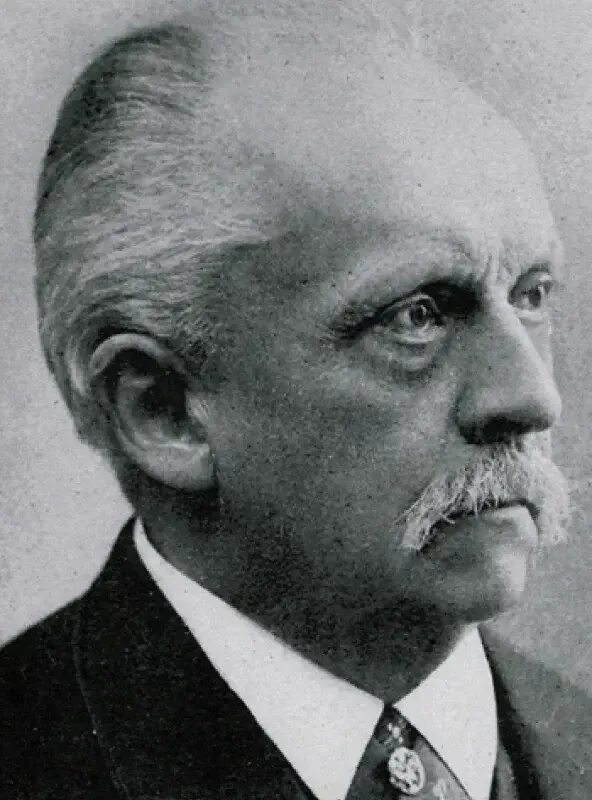 Немецкий физиолог. Германа фон Гельмгольца.
