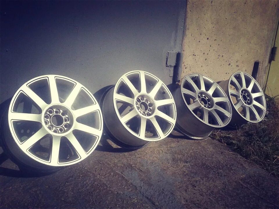Диски s line. Диски s line r17. диски 4х100 r17 volkswagen. 5 112 r17 golf. s line диски 17.