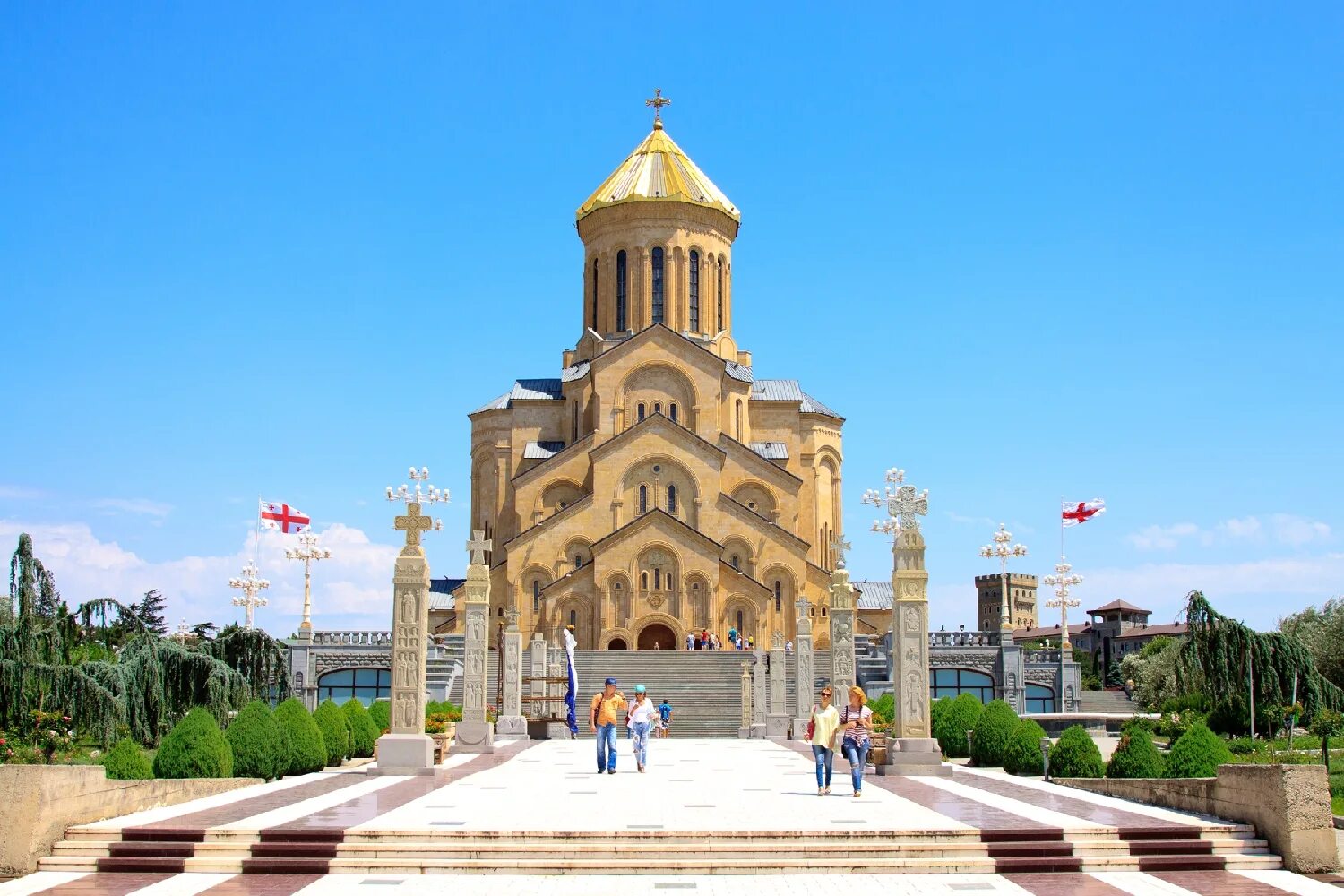 Троица тбилиси. Церковь Святой Троицы Тбилиси.