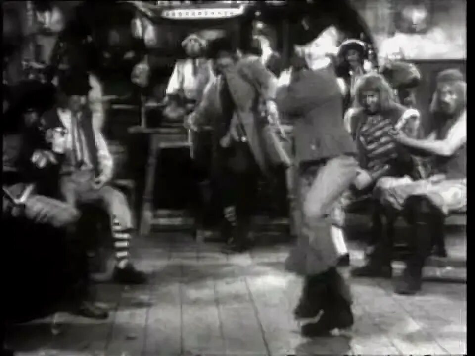 Остров сокровищ 1937 пираты. Остров сокровищ фильм 1937 слепой пью. Парусный фрегат крузенштерн. Парусная яхта atlantic. Яхта в море.