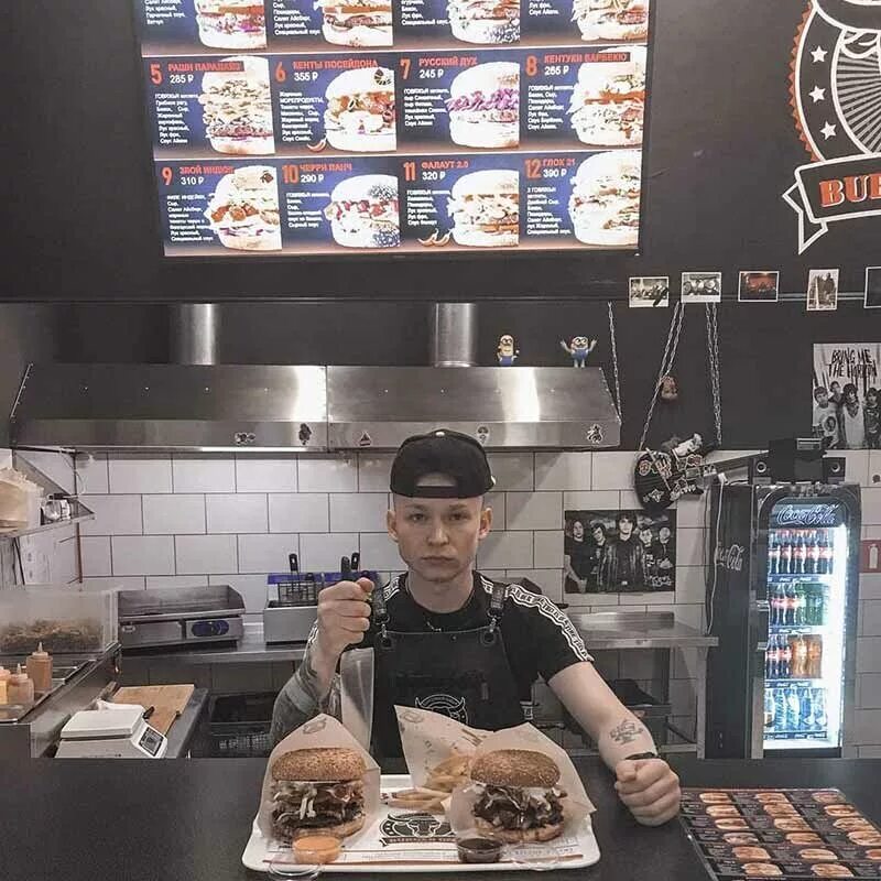 Бургер самара. Бургер burger one. Бургер one самара космопорт. Burger one самара. Burger one самара.