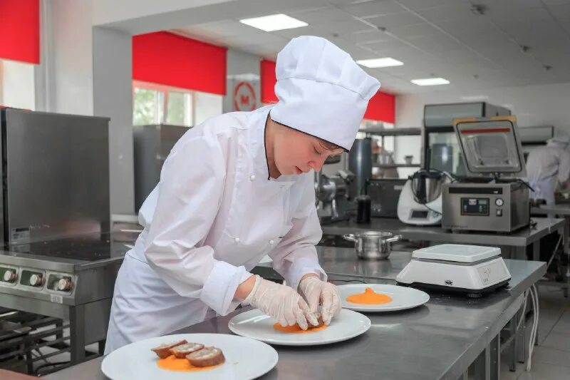 чемпионат профессионалы кондитерское дело 2023. кемтипису дистанционное обучение. кондитерские новинки 2023. шевалье светлана челябинск. кемтипису.