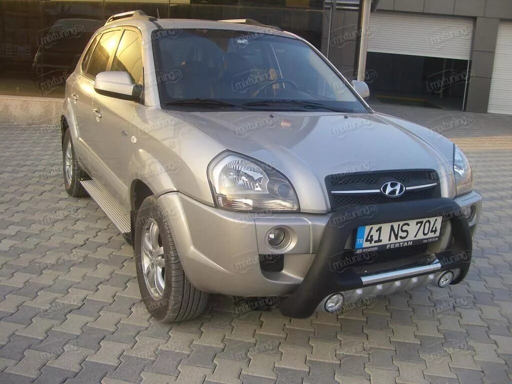 Бампера хендай туксон 2007. Хендай туссан 2008 с кенгурятником. туксон 1 с кенгурятником. hyundai tucson 2006. кенгурятник туксон 1.