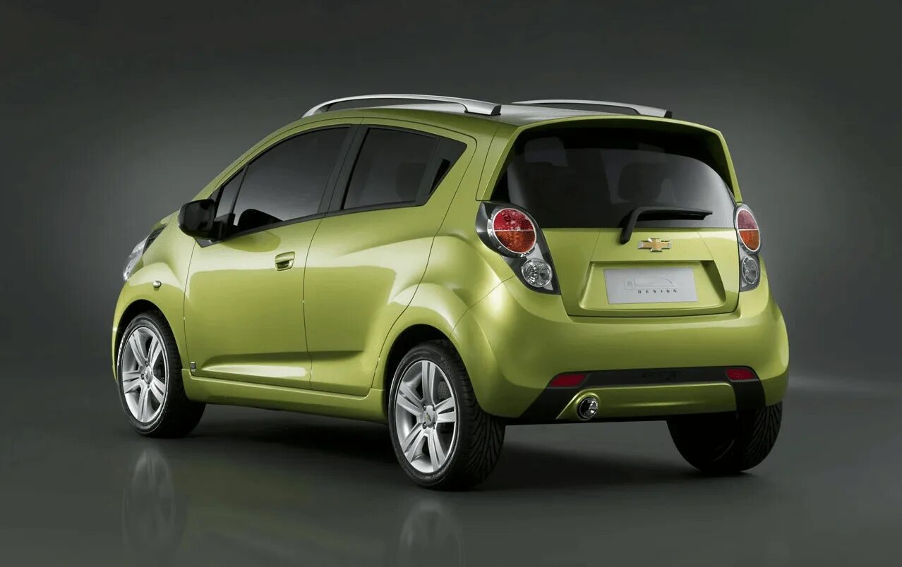 Марка машины малолитражки фото. Шевроле Спарк 2021. Шевроле Спарк 2011. Chevrolet Spark 2010. Chevrolet Spark 2022.