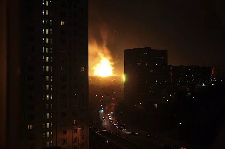 Взрыв газовой трубы на Озерной улице. Взрыв газопровода в Москве 2009. Озерная взрыв 2009. Взрыв газа на Озерной 2009.