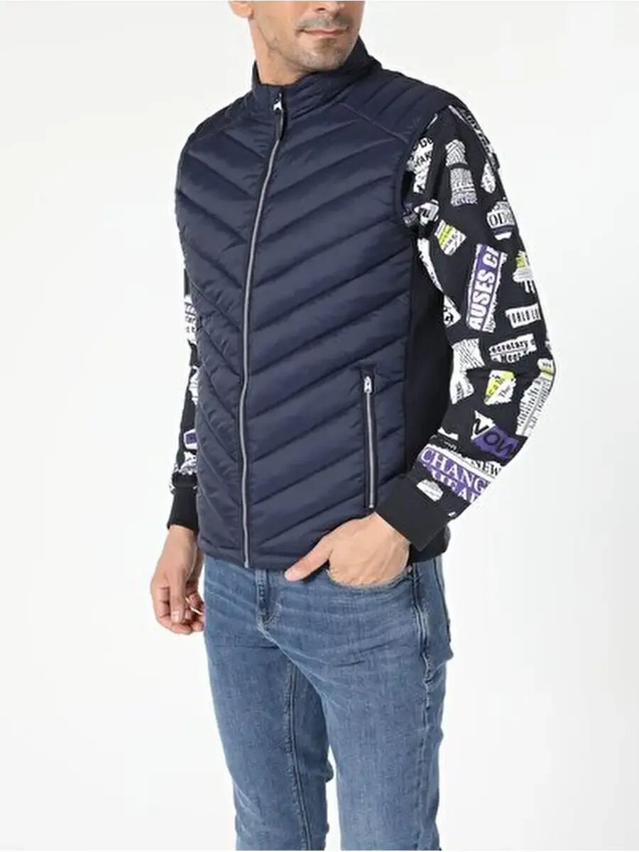 Colins жилетки мужские утепленные. Жилетка colins. Жилет мужской regular fit colins. Жилетка colins мужская. Жилет colins.