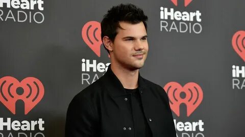 Taylor lautner net worth