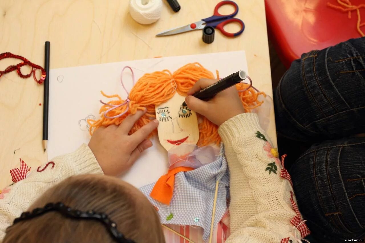 занятия творчеством с детьми. творческий мастер класс для детей. рукоделие. дети творчество. творческая мастерская сценарии.