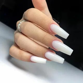Белый молочный маникюр длинный квадрат 