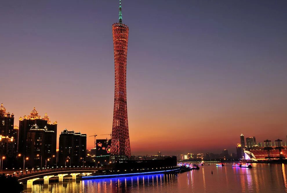 Какие бывают башни. Телебашня Гуанчжоу Гуанчжоу. Кантон Тауэр Гуанчжоу. Canton Tower в Гуанчжоу. Телебашня Шухова Гуанчжоу.