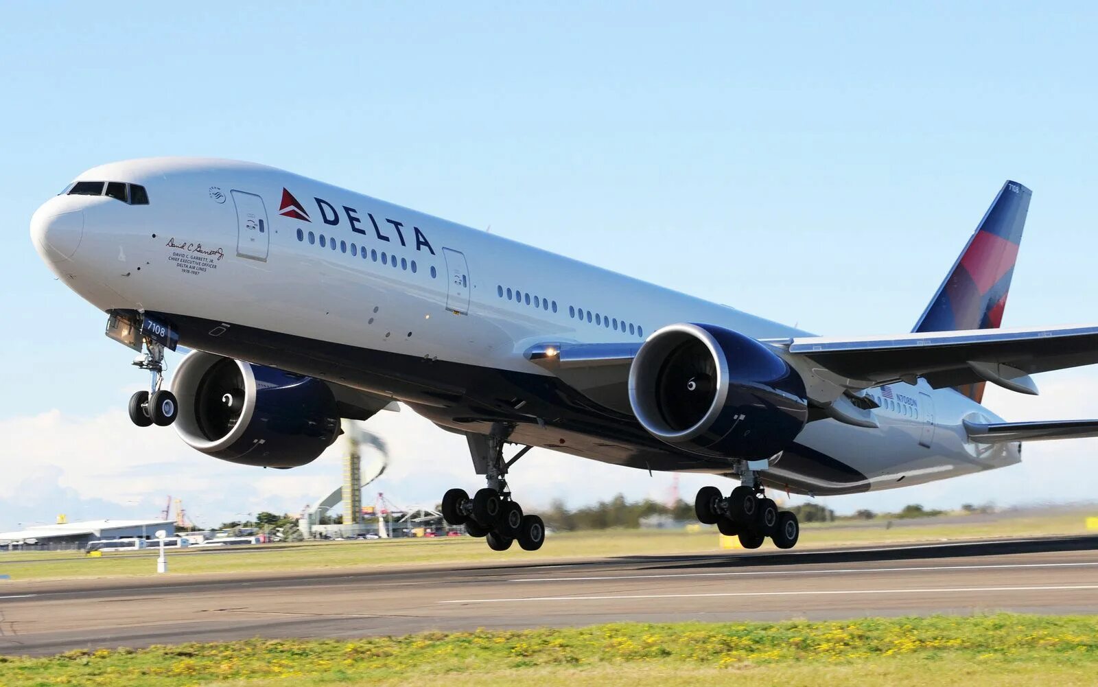 Самолет Боинг 777. Боинг 777 Delta. Дальнемагистральный Боинг 777. Боинг 777-8f.