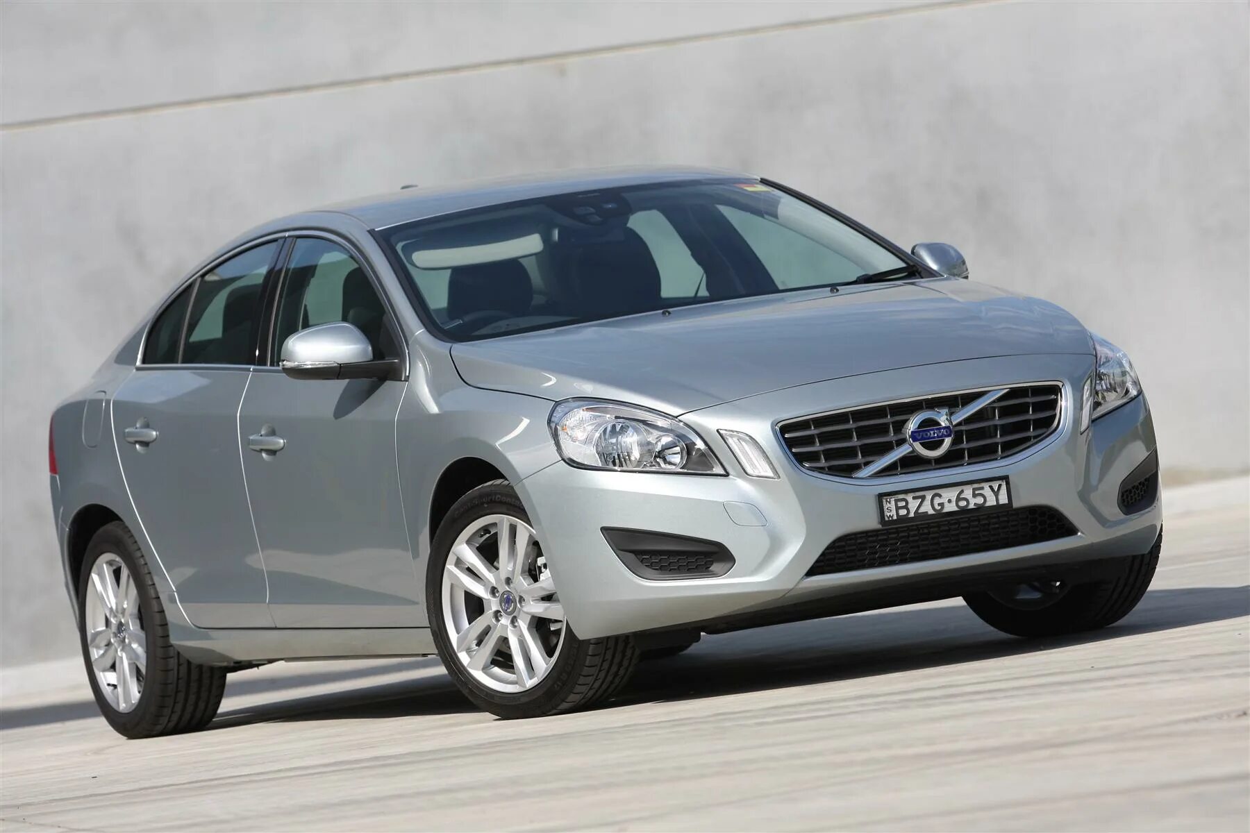 S 60 отзывы. Volvo s60 t4. Вольво с60 т4. Volvo v60 t4. Volvo 2012.