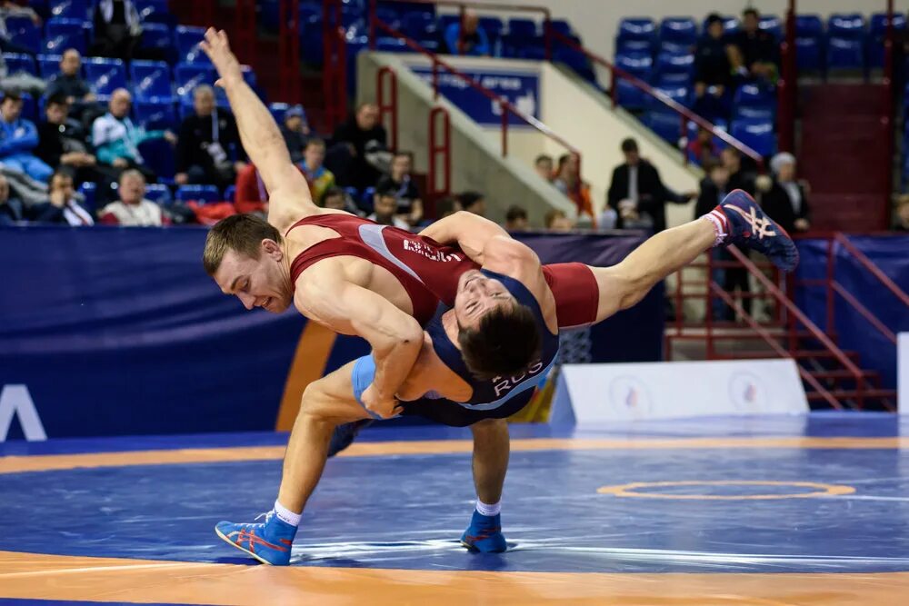 Чемпионат россии греко римским. Абдурахман Абдулкадыров греко Римская борьба. Абрахамян греко Римская.