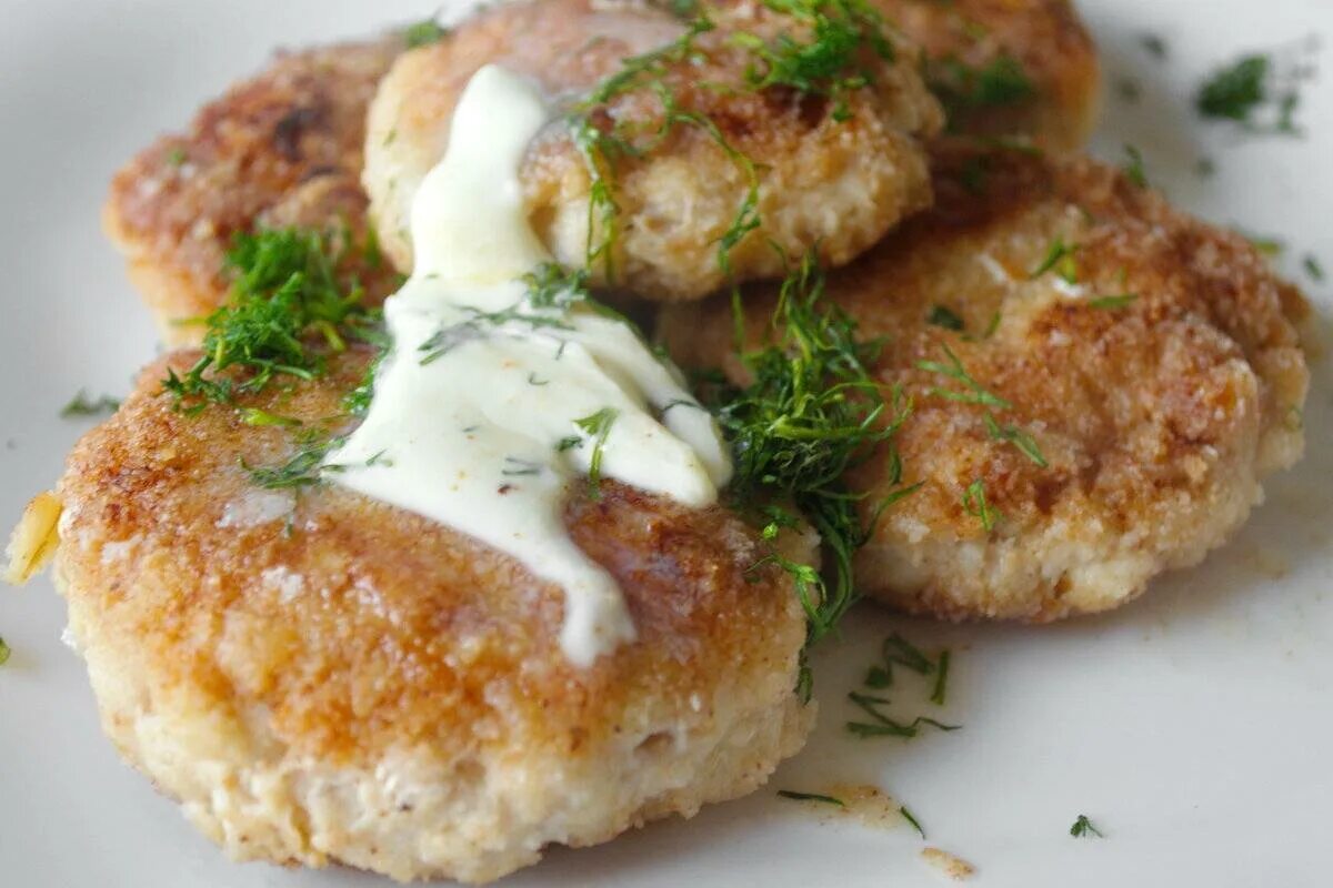 Котлеты из щуки рецепт. Щучьи котлеты. Котлеты из щуки. Котлеты из щуки рецепт. Щучьи котлеты.