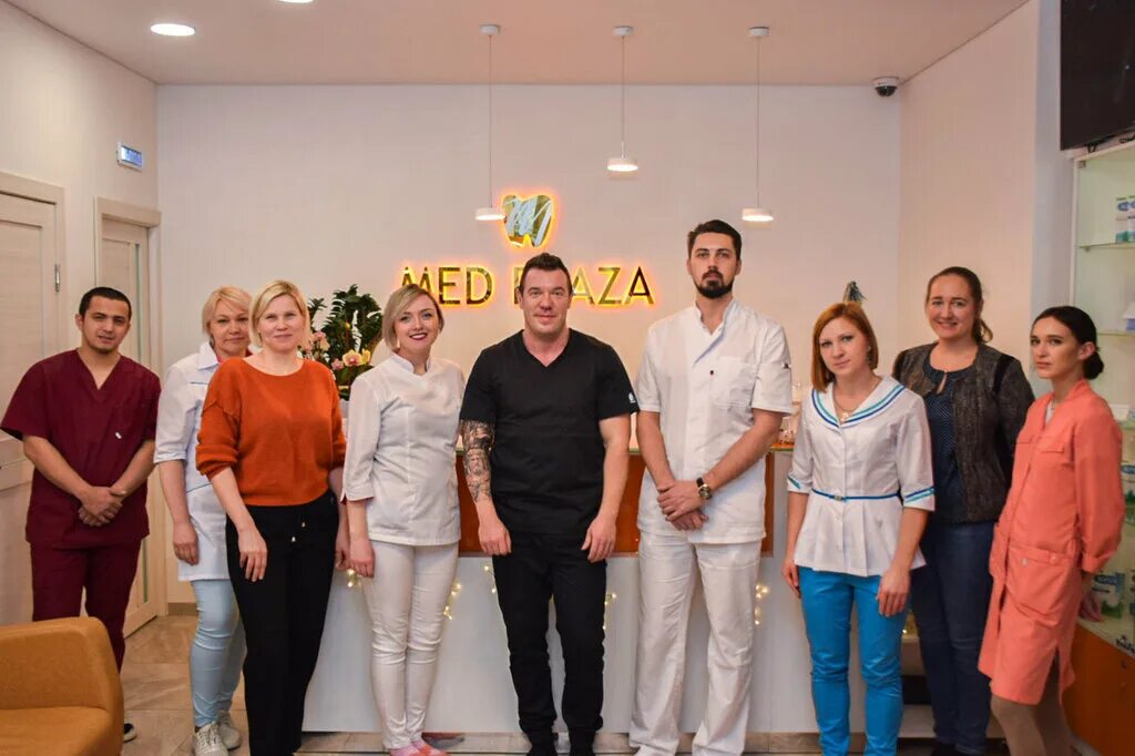 Добрый доктор нагаевская 40. Юнилаб магадан. Клиники в магадане. Карла маркса 31/18 магадан. Больница на карла маркса магадан.