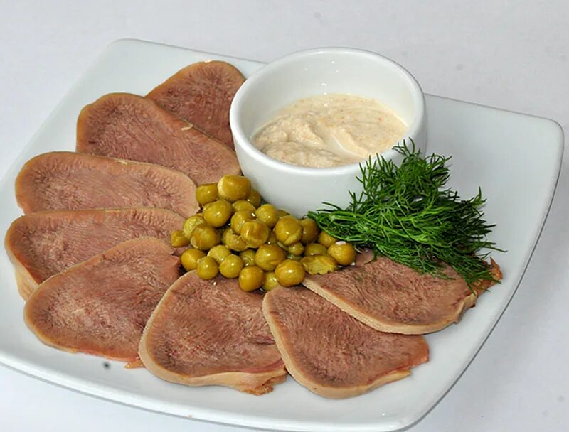 Как отварить говяжий язык вкусно для нарезки. Как отварить говяжий язык вкусно для нарезки
