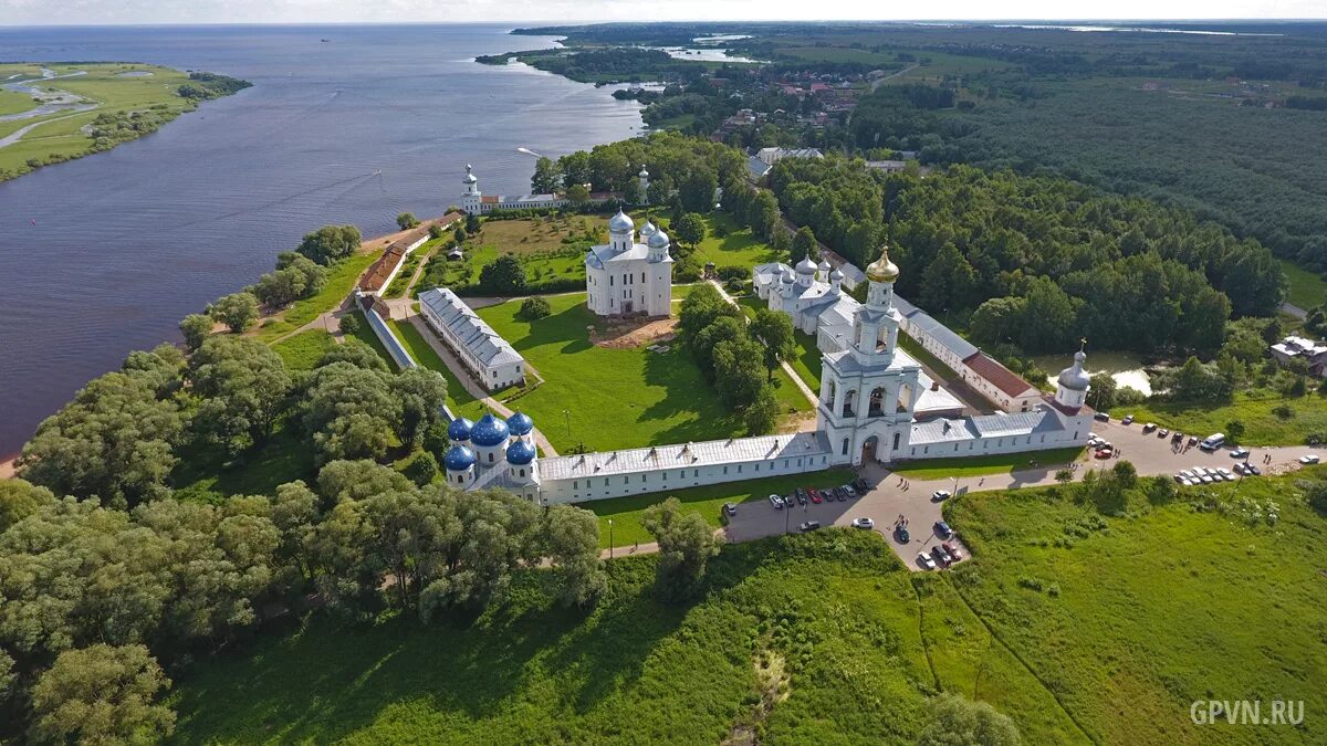 Свято-Юрьевский монастырь Великий Новгород. Свято-Юрьев мужской монастырь Великий Новгород. Юрьевский мужской монастырь Великий Новгород. Свято-Юрьева монастыря в Великом Новгороде. Новгородская область интересные