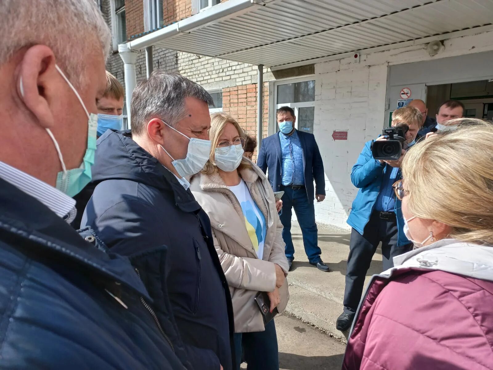 Сайт зиминской городской. Зиминская городская больница. Зиминская городская больниц фото. Больница Иркутск 2022. Зиминская городская больница губернатор.