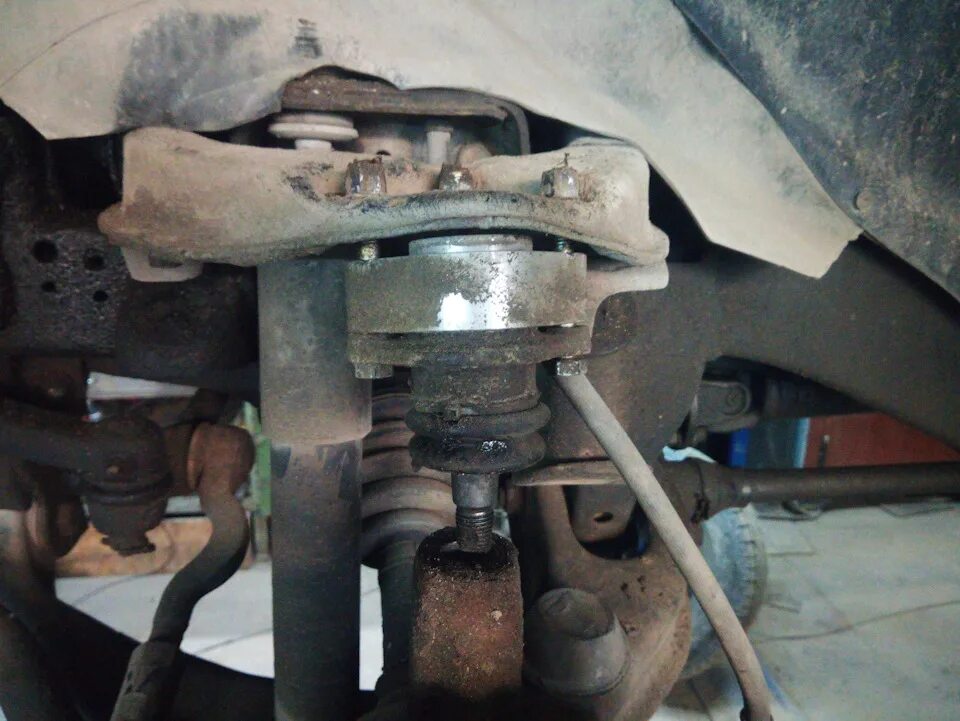 Шаровые на ниву 21213. Нижняя шаровая ваз 2107. Шаровая опора хундай портер 2. Шаровая опора ховер н3. Нижняя шаровая ваз 2107.