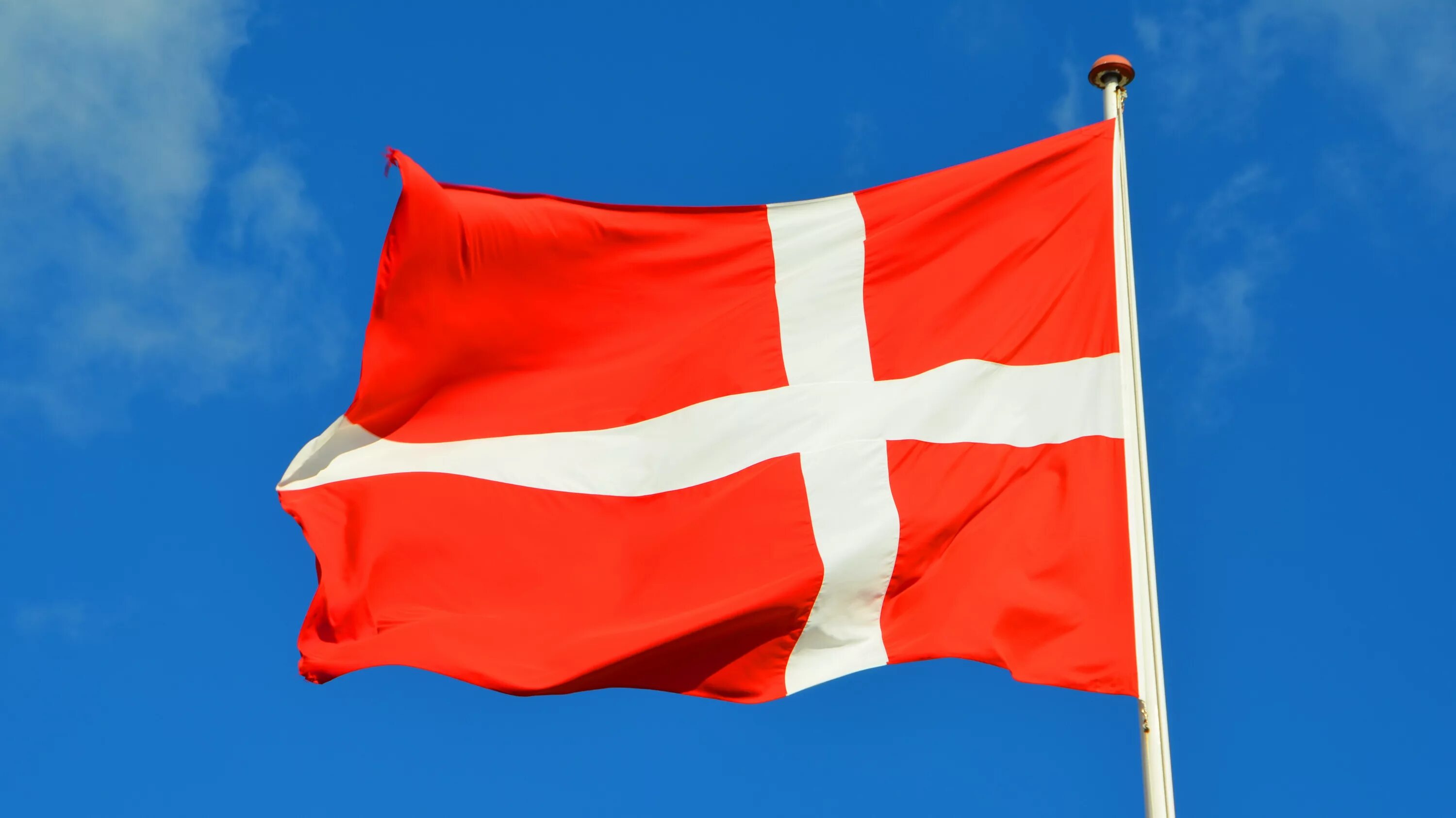 Как выглядит флаг дании. Флаг Дании. Флаг флаг Дании. Борнхольм флаг.
