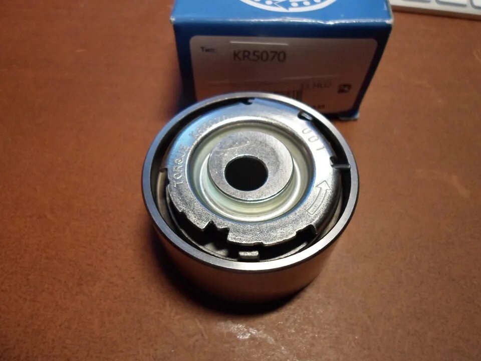 Приора ролики грм цены. Torque ролик ГРМ 2170. Ролик ремня ГРМ Torque kr5047. Kr5070 Torque натяжной ролик. Ролик ГРМ натяжной FINWHALE.