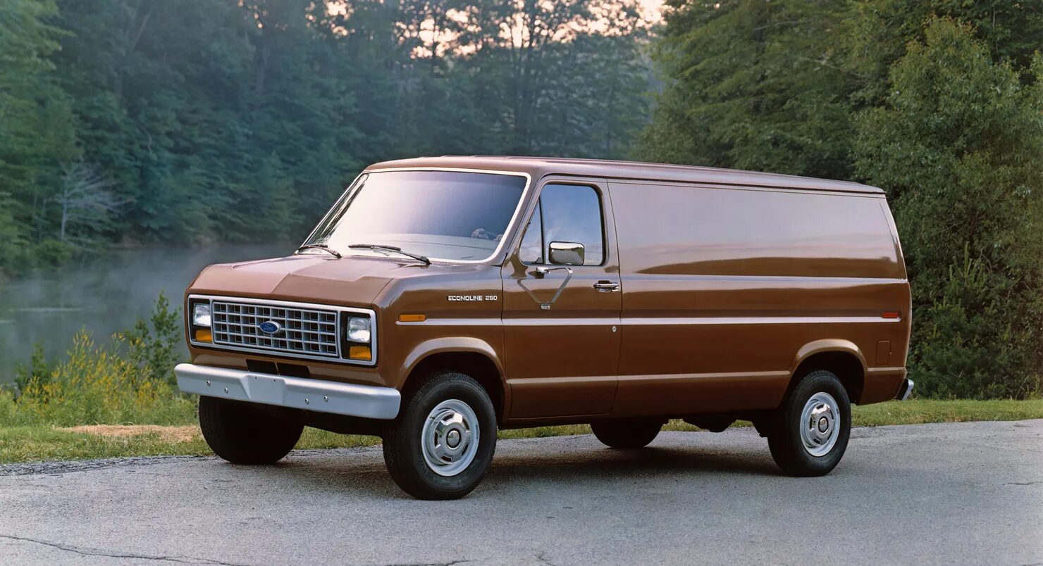 Форд эконолайн купить. 1986 Ford Econoline van. Форд Econoline e250. Ford Econoline e150. Ford Econoline 1986.