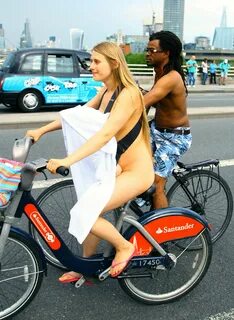 WNBR London 2016 (31055836046).jpg. 