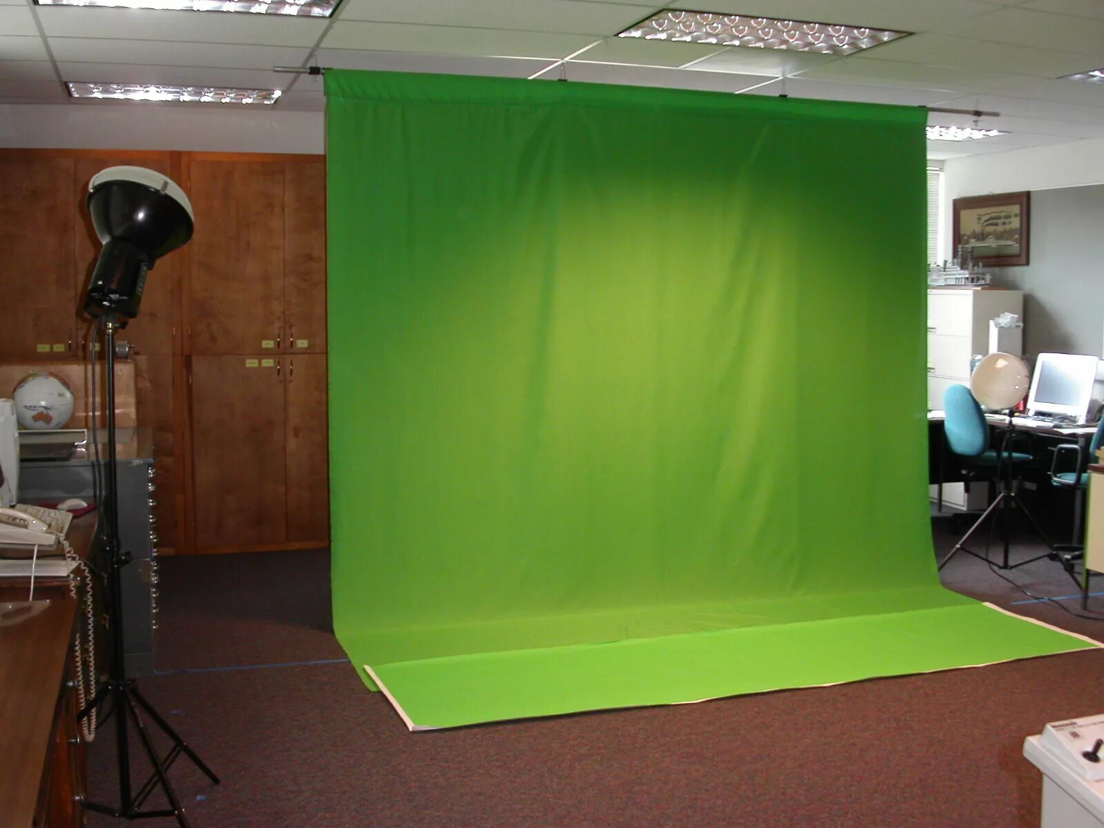 Хромакей какие цвета. 2022 хромакей. Синий хромакей студия. Хромакей green screen. Хромакей greenbean chromakey screen l3060bg.