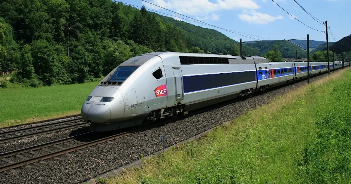 Ce train