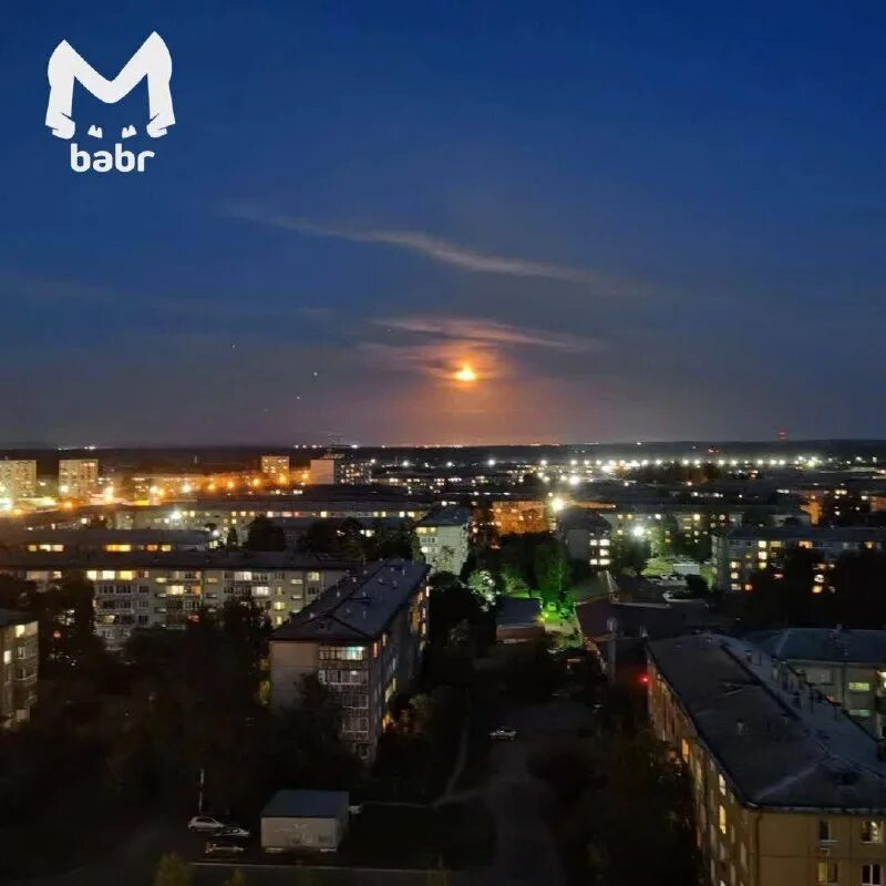 Луна сегодня иркутск. Суперлуние июль 2022. Луна близко к земле. Суперлуние 13 июля 2022. Луна сегодня иркутск.