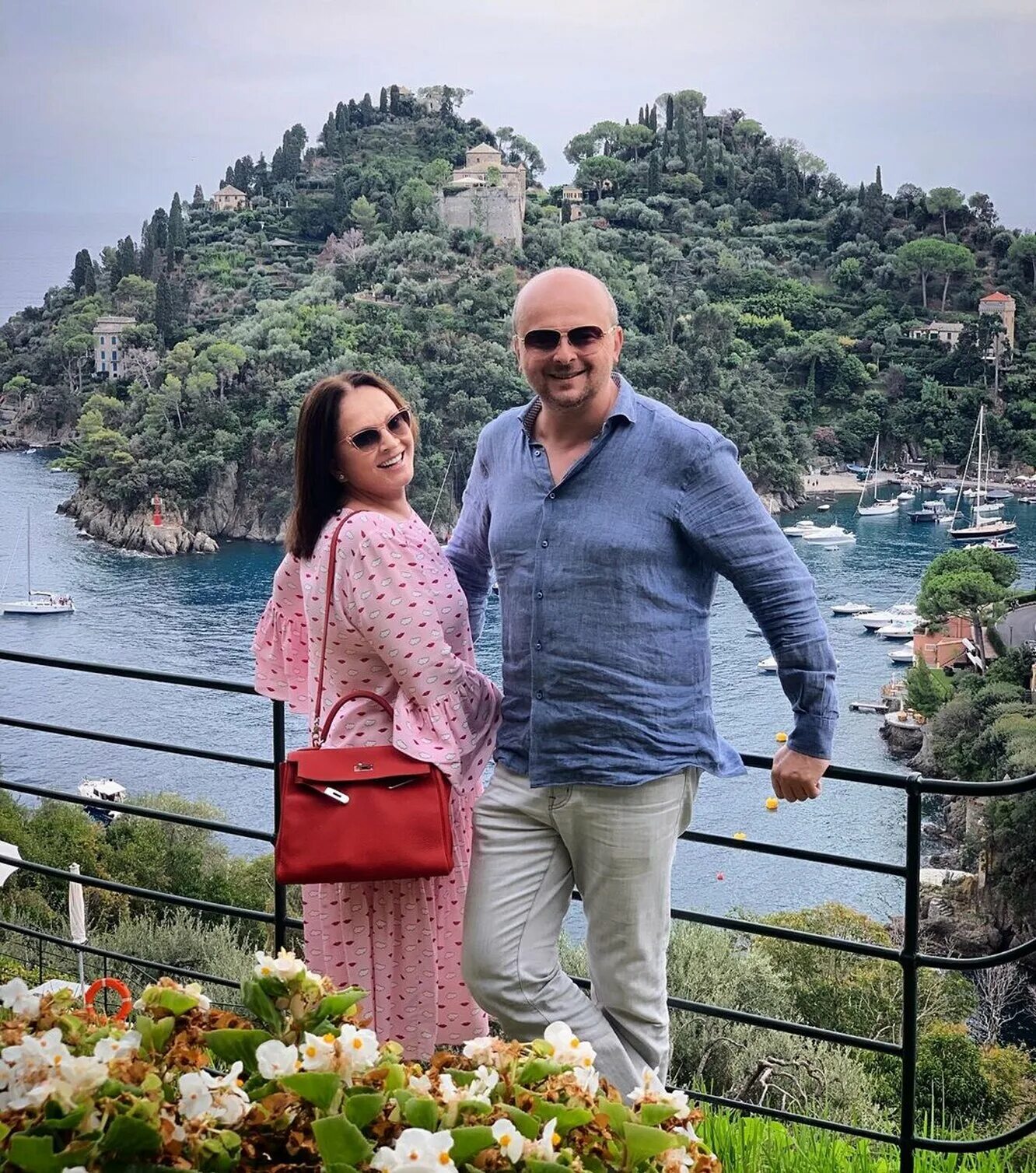 особняк софии ротару. софия ротару фото. внуки софии ротару. сын софии ротару. где живет ротару сегодня.