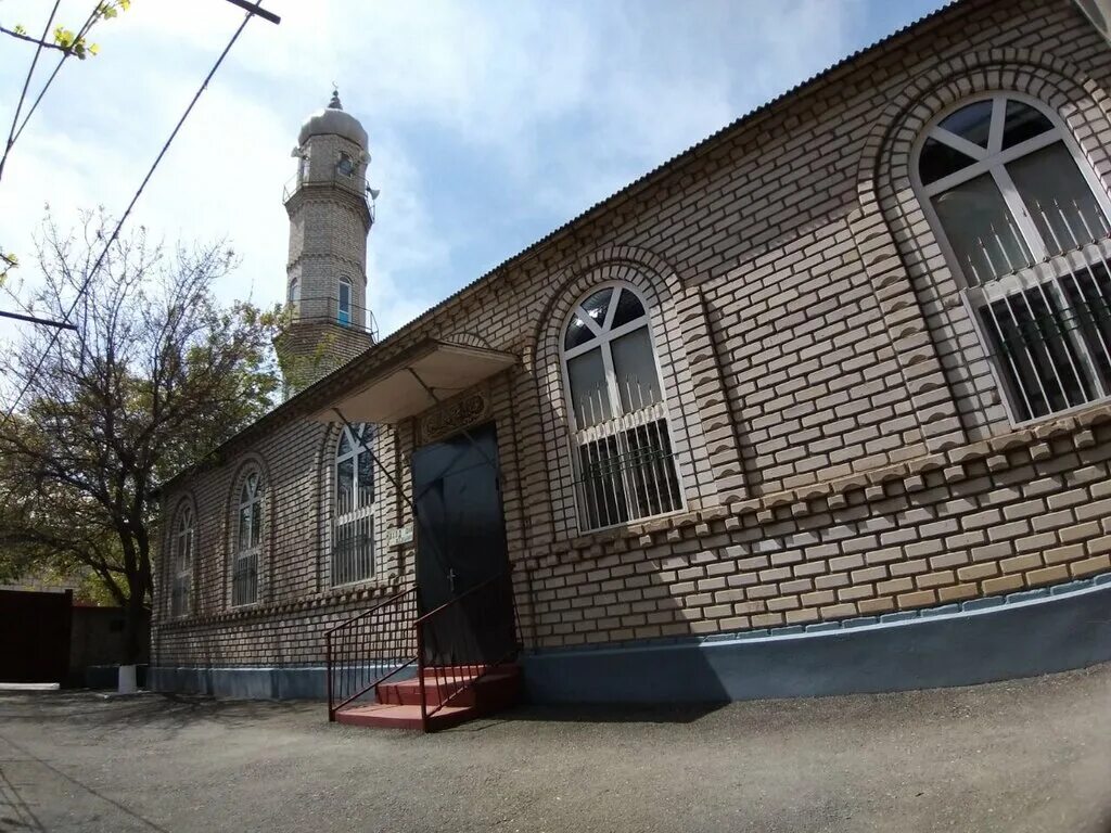 Восточная мечеть в хасавюрте. Центральная джума мечеть хасавюрт. Мечети города хасавюрт. Бамовская мечеть хасавюрт. Мечеть в хасавюрте.