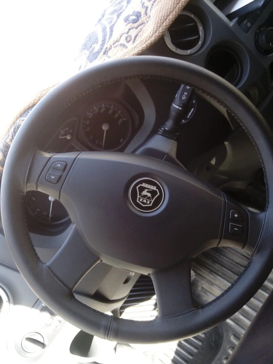 Рулевое колесо газель некст. Рулевое колесо газель 3302. Коле рулево е газель некст. Руль газель некст кожа. Рулевое колесо газель некст.