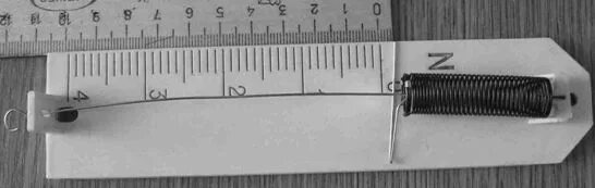 Динамометр кратко физика 7. Динамометр лабораторный 5н планшетный. Динамометр лабораторный 5н планшетный. Пружинный динамометр. Динамометр в домашних условиях.