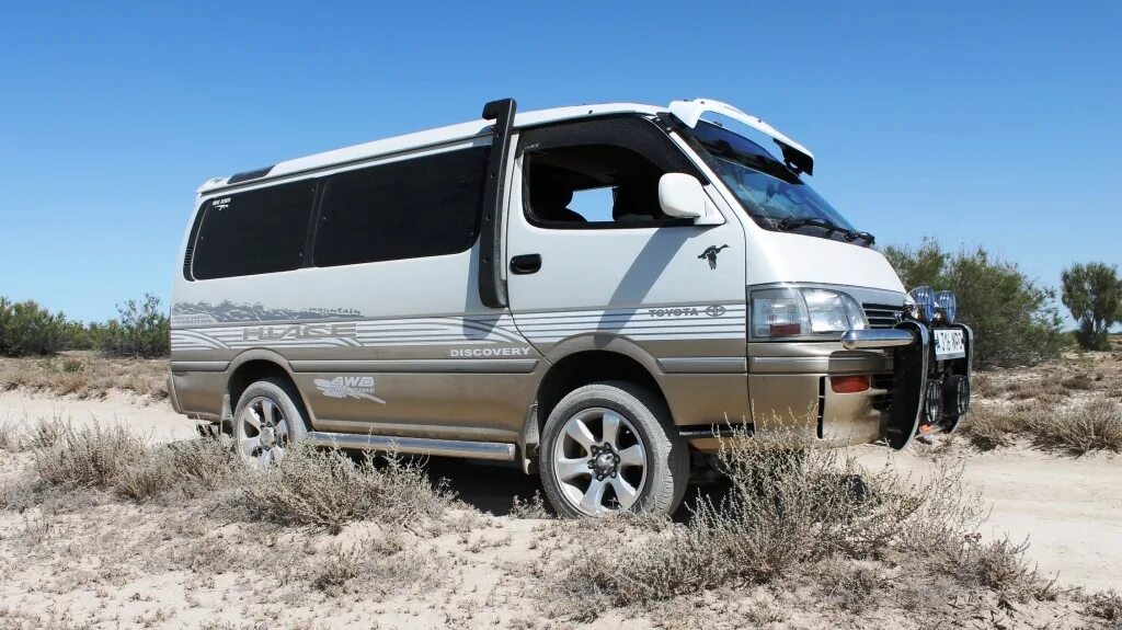 Toyota Hiace h100 4wd. Тойота Хайс 4вд. Toyota Hiace h200 4wd. Тойота Хайс h200 4*4. Купить микроавтобус приморский край