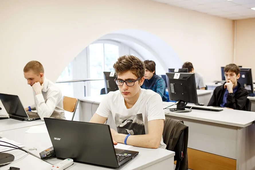Итмо курсы программирования для школьников. Итмо магистратура. коворкинги итмо.