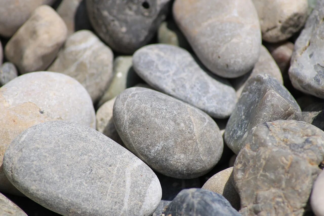 Морские камни. Морские камешки. Камень галька. Камень булыжник.