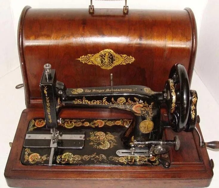 швейная машинка кайзер антиквариат. зингер швейная машинка колесо. зингер швейная машинка 1913. старые швейные машинки. зингер швейная машинка 1855.