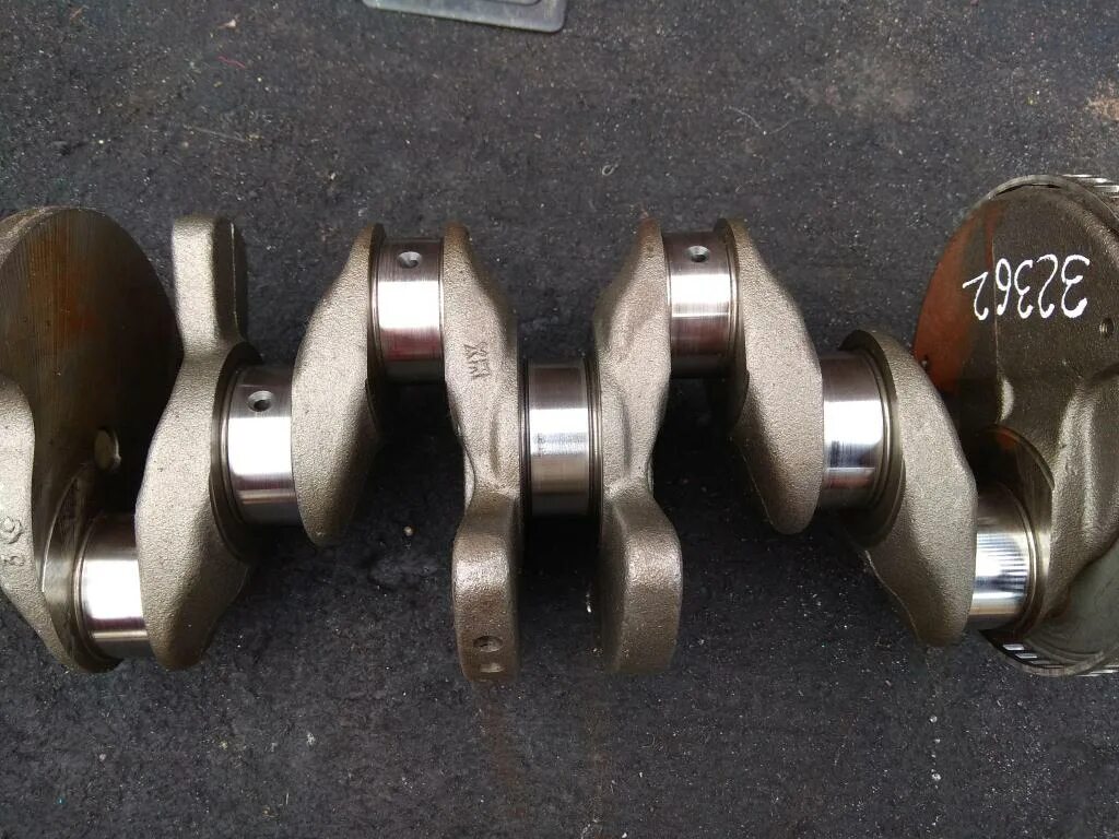 коленвал 1. 0 пассат б5. 050105189b коленвал. Passat b3 pg коленвал 1. коленвал passat b4.