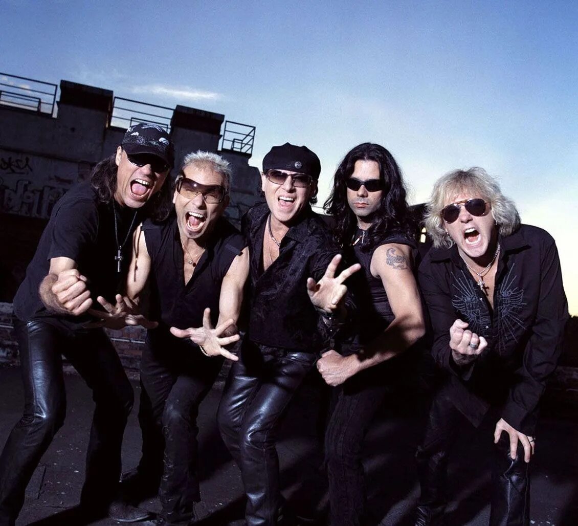 Scorpions вокалист. Скорпионс в 90. Скорпионс. Рок группа скорпионс. Группа scorpions 2020.