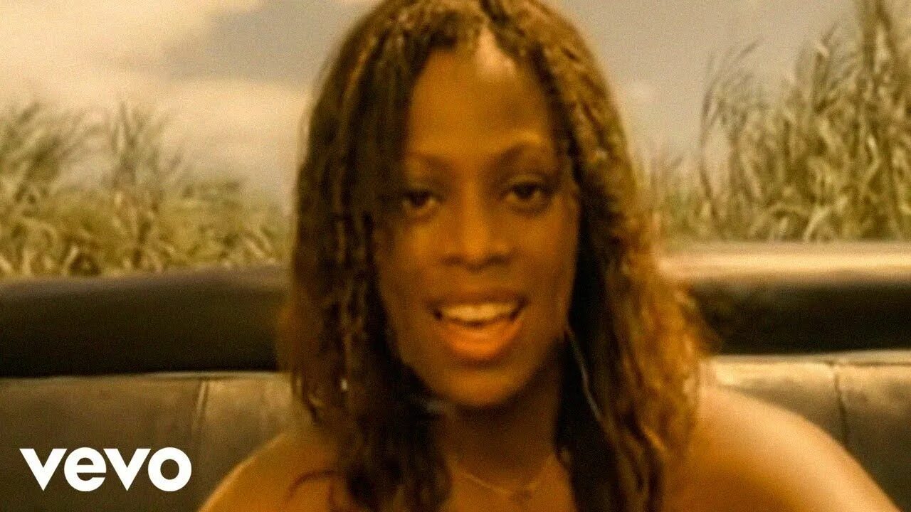 Desree life instrumental remix. Английская певица. Донна льюис. Des'ree фото. Desree.