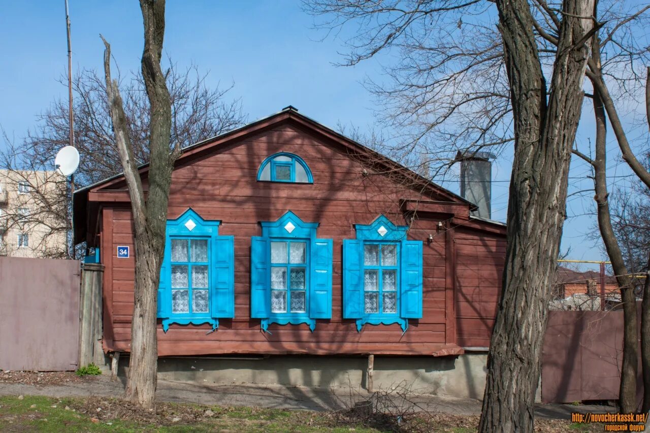 Улицы александровска. Новочеркасск улица александровская. александровская улица таганрог. александровская 34 таганрог. александровская 143 новочеркасск.