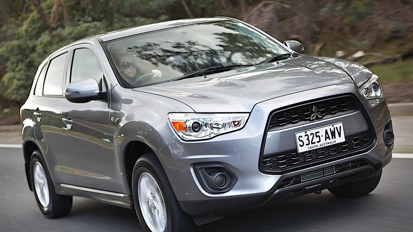 Mitsubishi asx. Митсубиси АСХ. Митсубиси ЦСХ. Mitsubishi ASX 2014. Mitsubishi ESR.