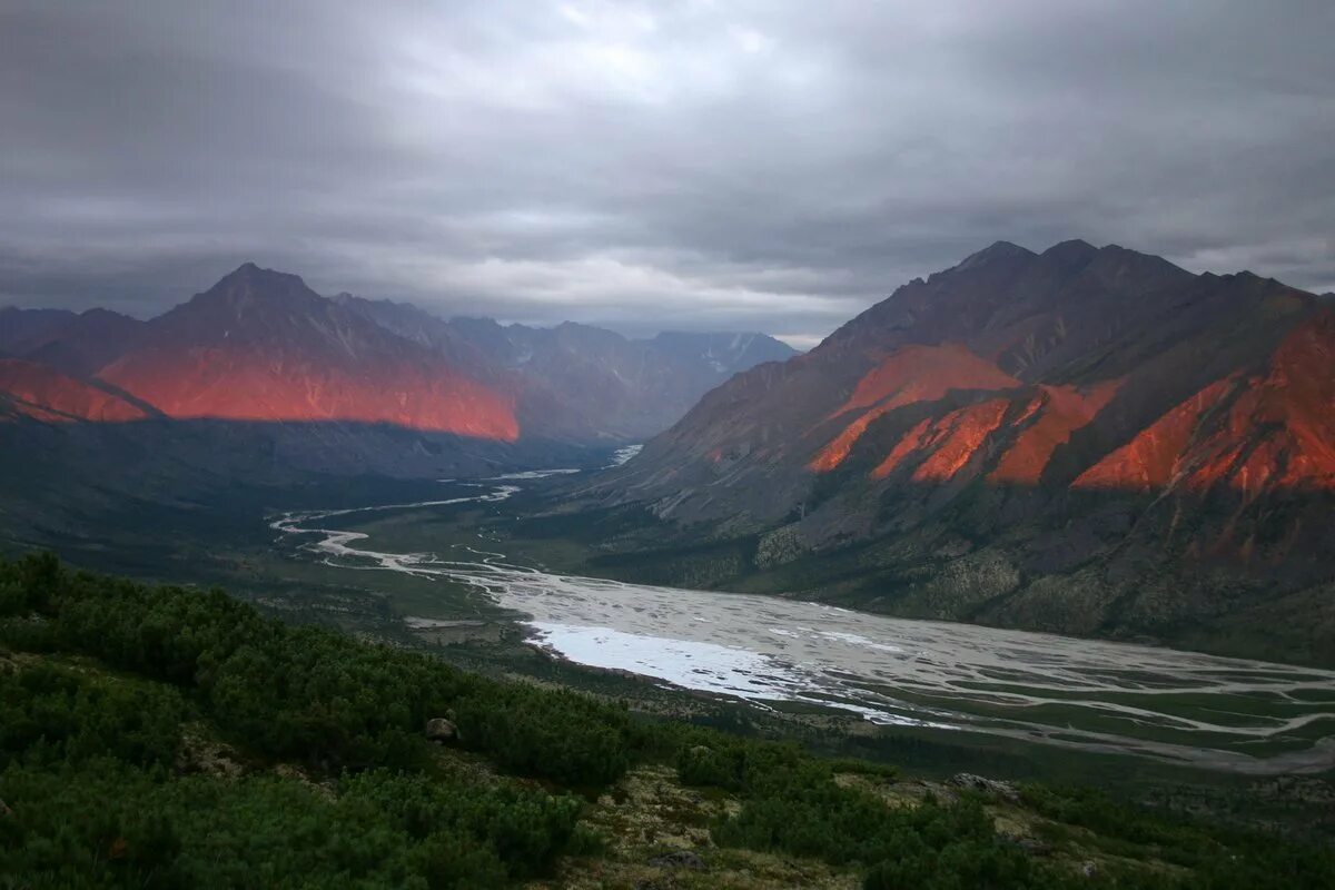 горы верхоянский хребет. хребет орулган. верхоянский хребет. хребет орулган. верхоянский хребет якутия.