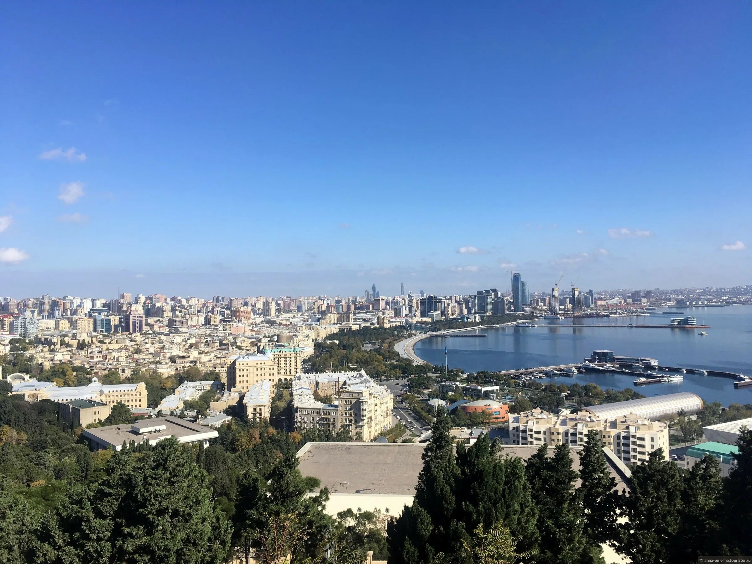 Погода в баку в сентябре. Баку климат. Баку с воздуха. Баку экология. Баку в ноябре.