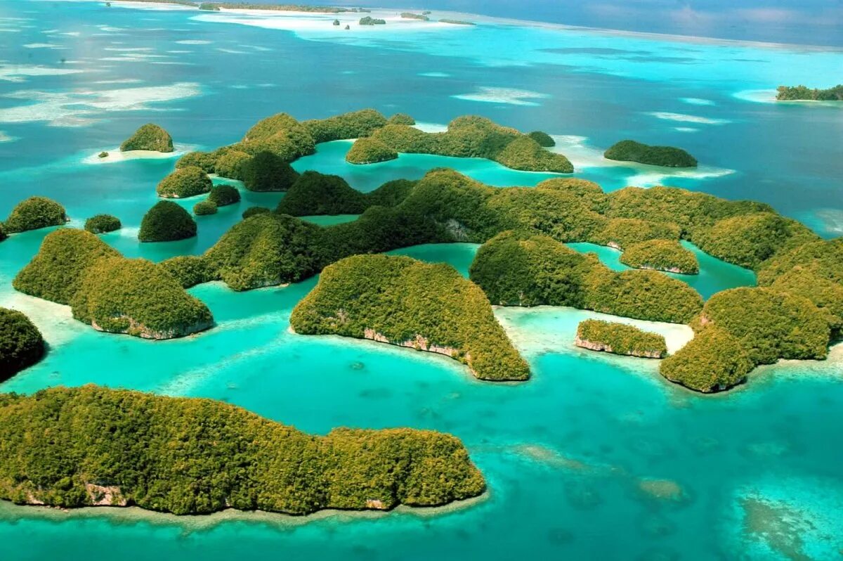 Острова архипелаг Палау. Остров Палау Микронезия. Острова Челбахеб Палау. Острова Кука Палау.