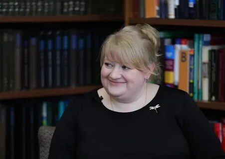 Буторина министр социальных отношений